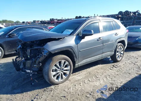 2020 Toyota Rav4 Xle Premium z USA, uszkodzony, nr VIN 2T3C1RFV6LC084568